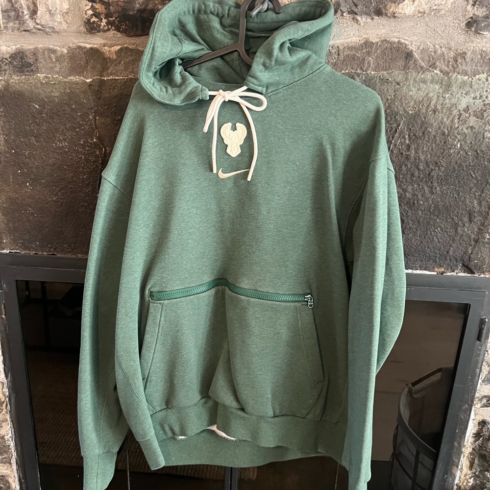 Hoodie Nike Milwaukee bucks size L